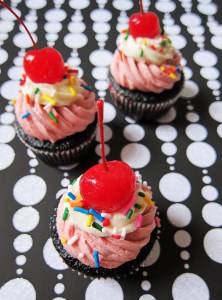 Neapolitan Cupcakes 1