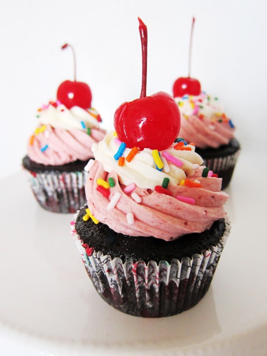 Neapolitan Cupcakes 2