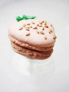 strawberry macaron 3