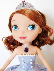 sofia the first doll cake 4