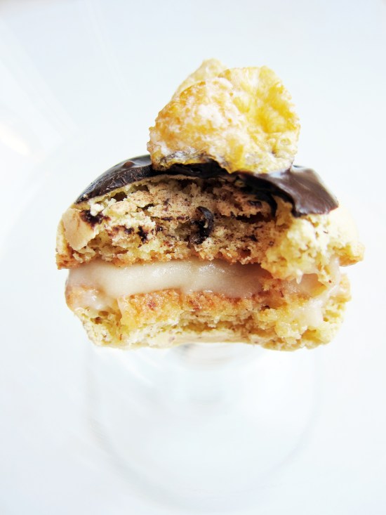 Chocolate Frosted Flake Macarons 7