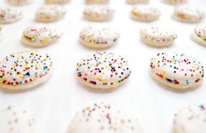 funfetti macarons