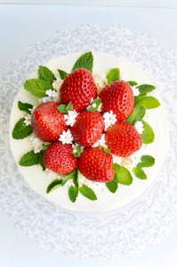 Strawberry Mint Cake 