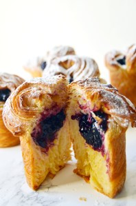 blueberry cruffin